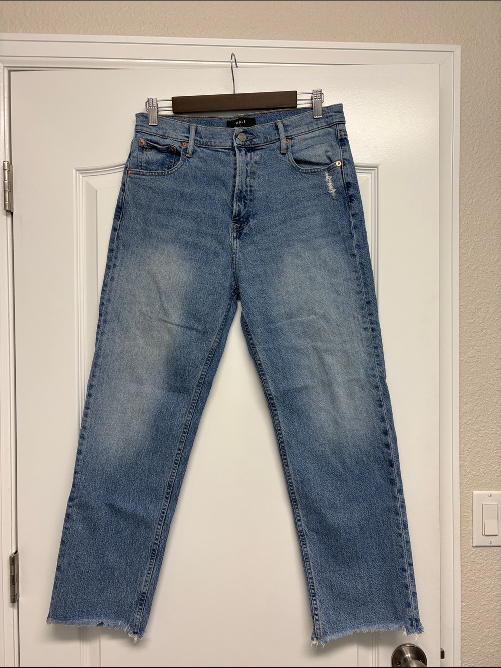 Able - size 30- “the straight” - lighter wash - frayed crop